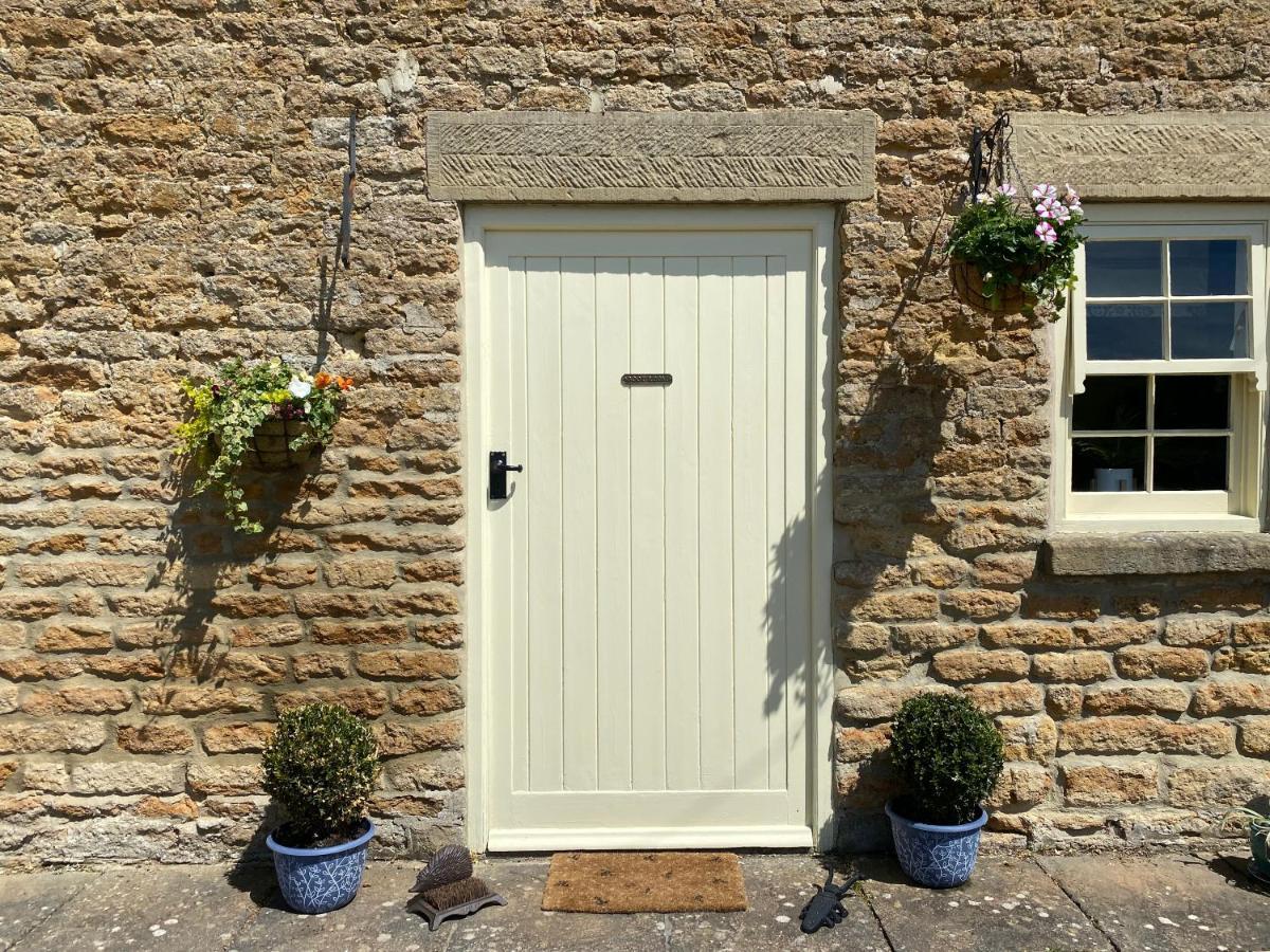 Old Orchard Cottage, Wykeham Scarborough Bagian luar foto